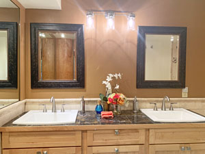 Example of a Bathroom Renovation in Oahu. Button to link to Bathroom Remodel Page